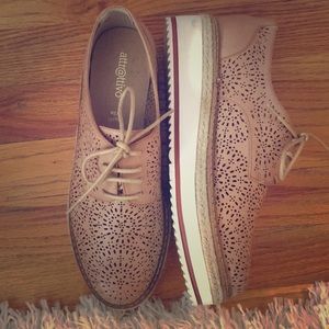 Platform lace-up shoes!